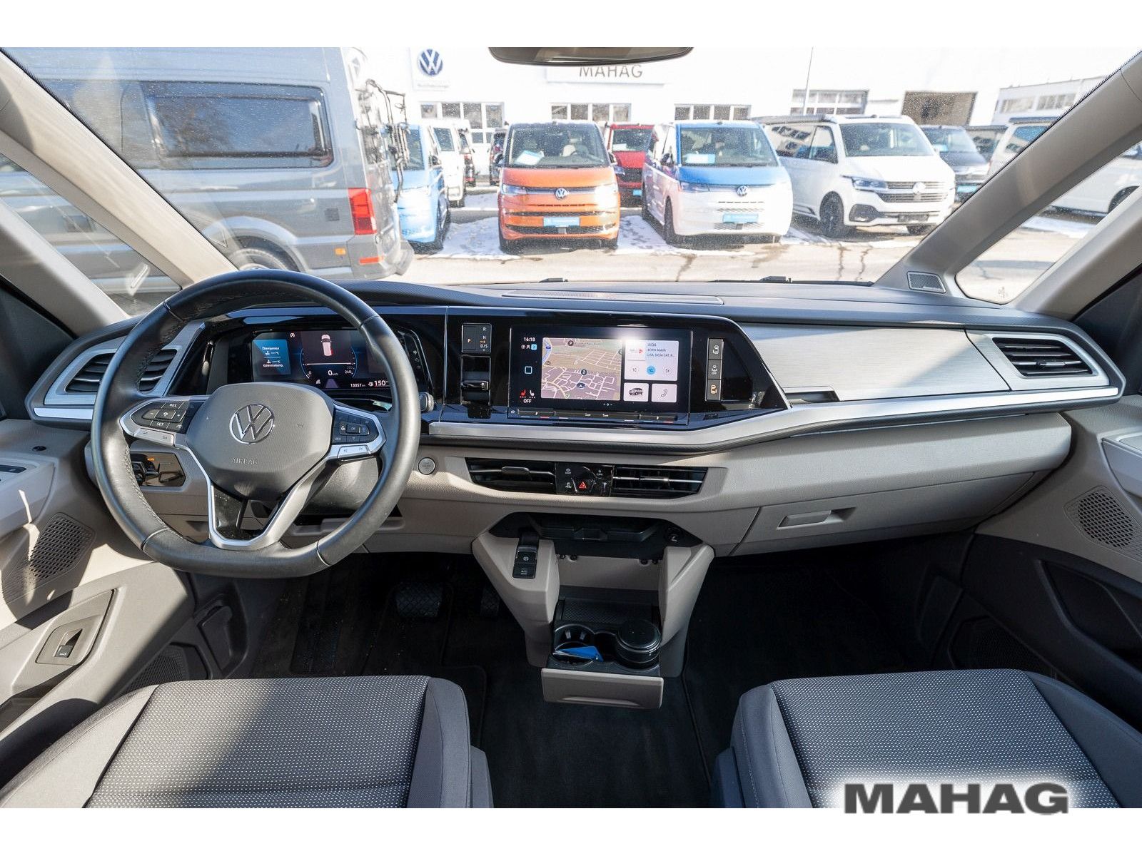 Fahrzeugabbildung Volkswagen Multivan Life