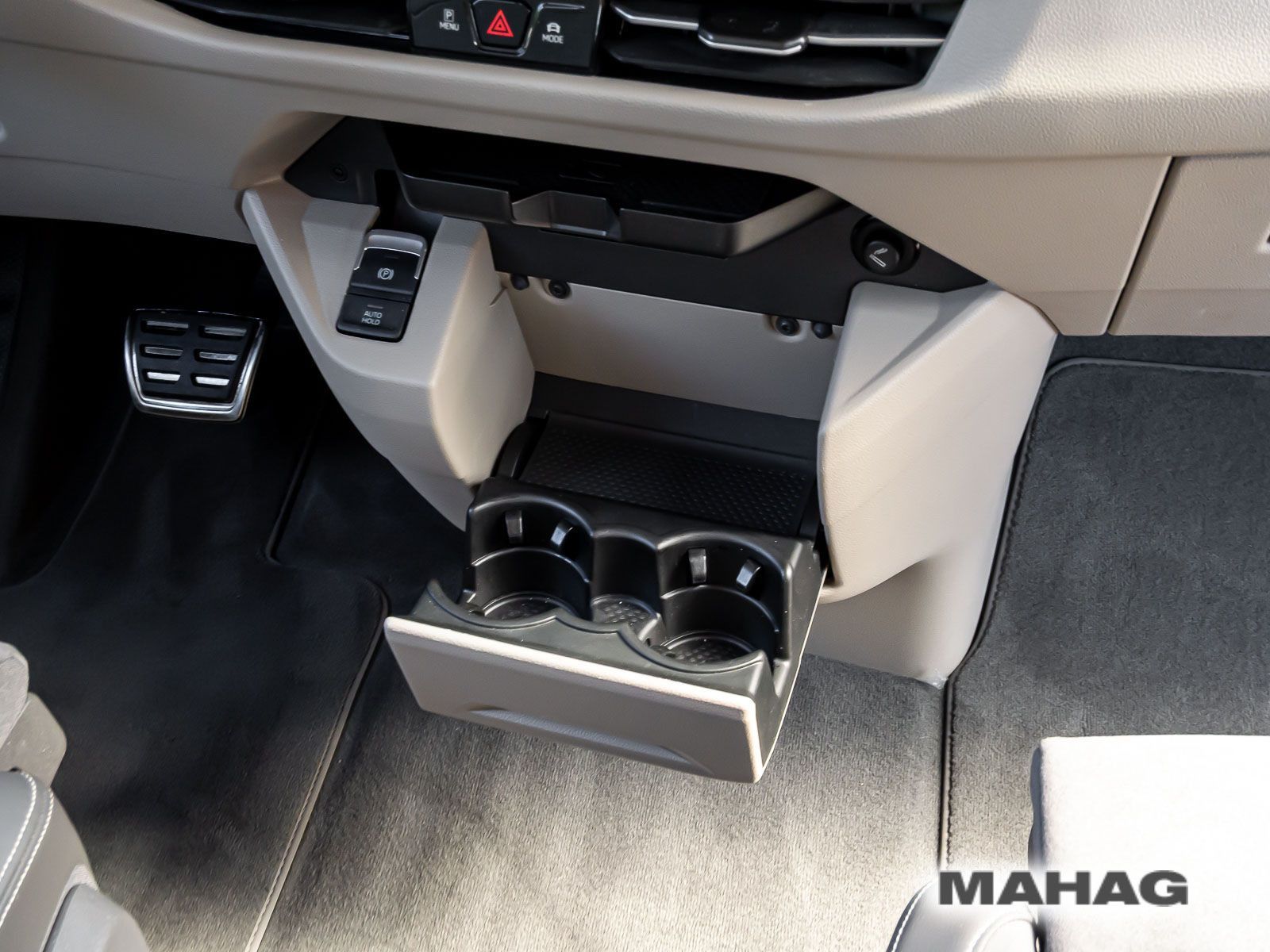 Fahrzeugabbildung Volkswagen Multivan Langversion Style Hybrid 4Motion