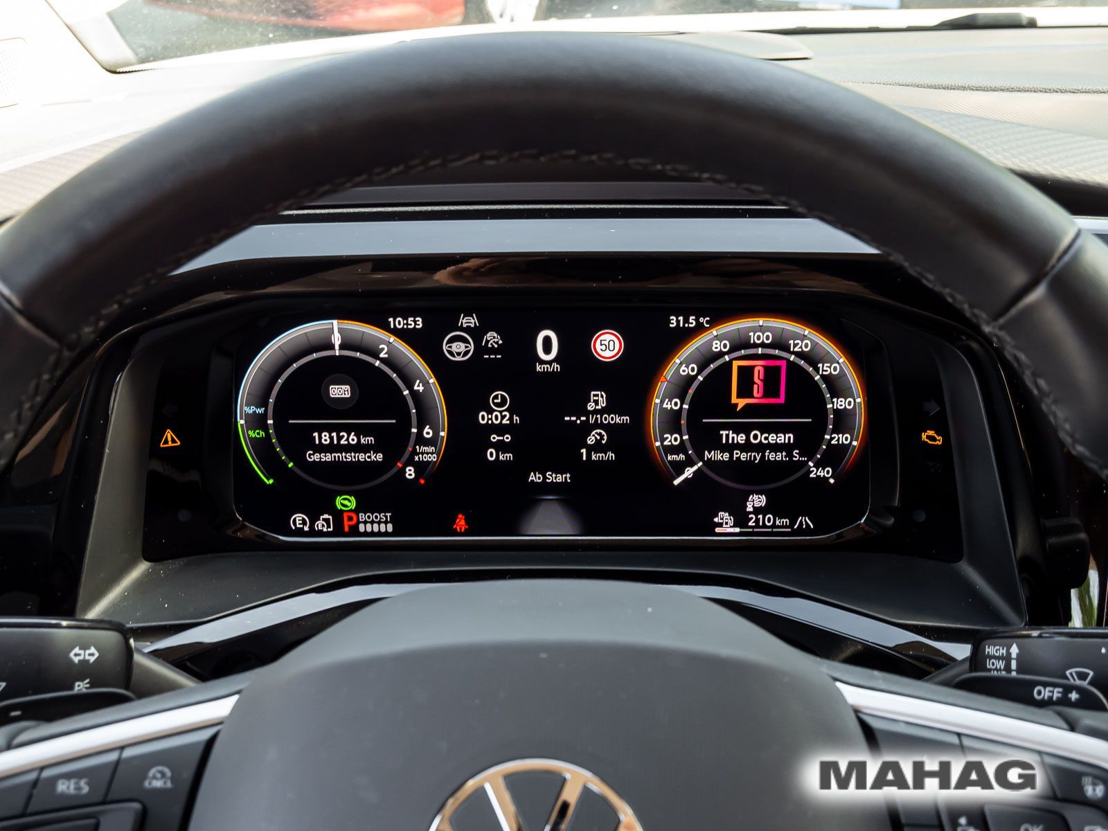 Fahrzeugabbildung Volkswagen Multivan Langversion Style Hybrid 4Motion