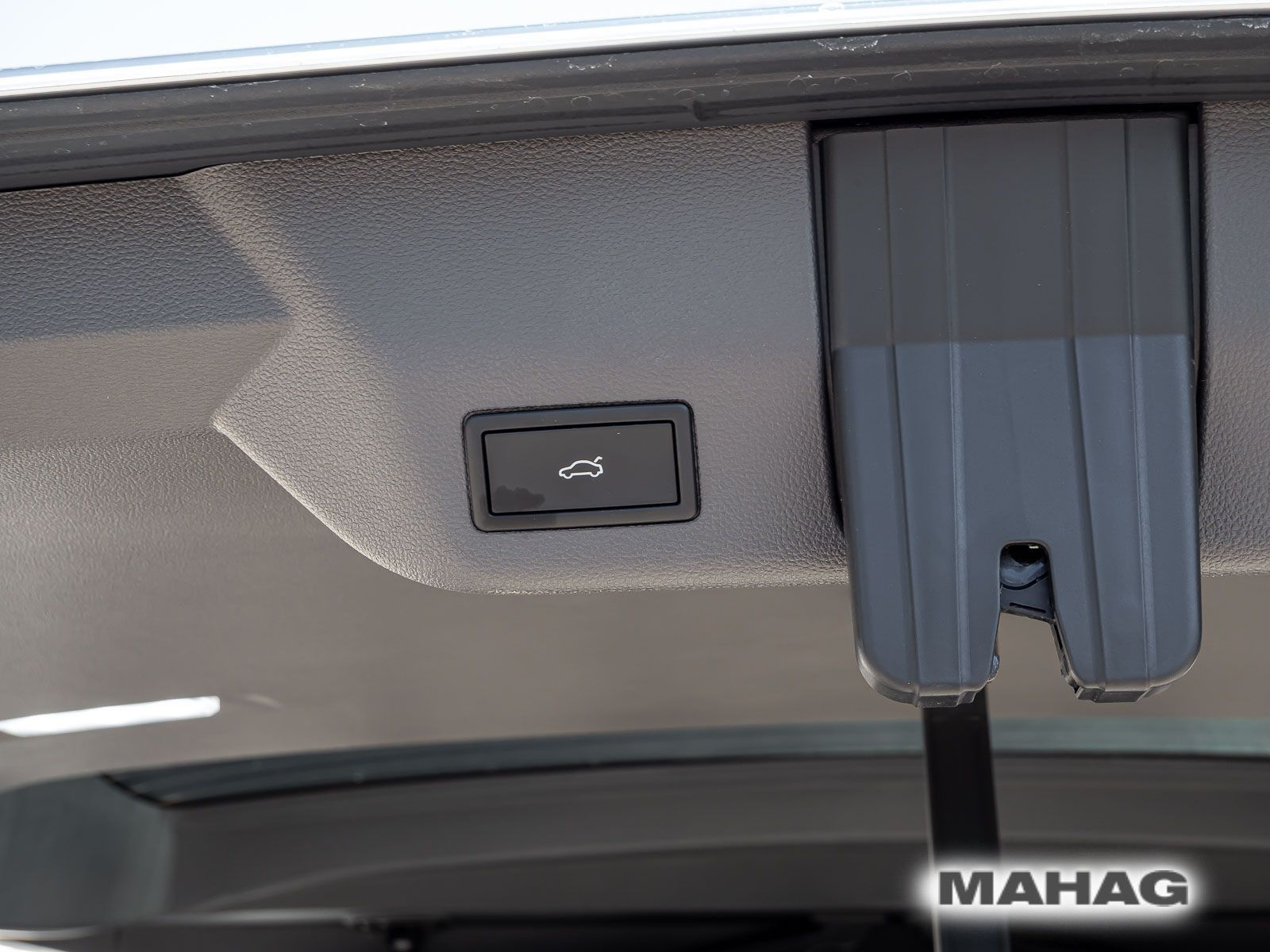Fahrzeugabbildung Volkswagen Multivan Langversion Style Hybrid 4Motion