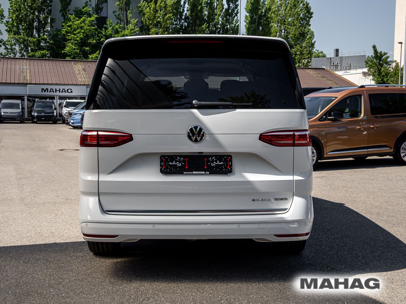Fahrzeugabbildung Volkswagen Multivan Langversion Style Hybrid 4Motion