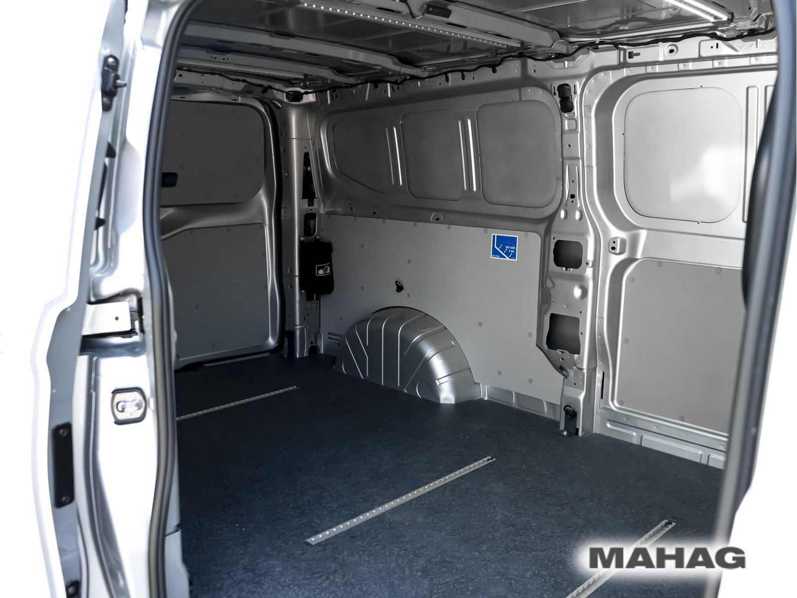Fahrzeugabbildung Volkswagen Transporter Kasten langer Radstand 4motion 8AG