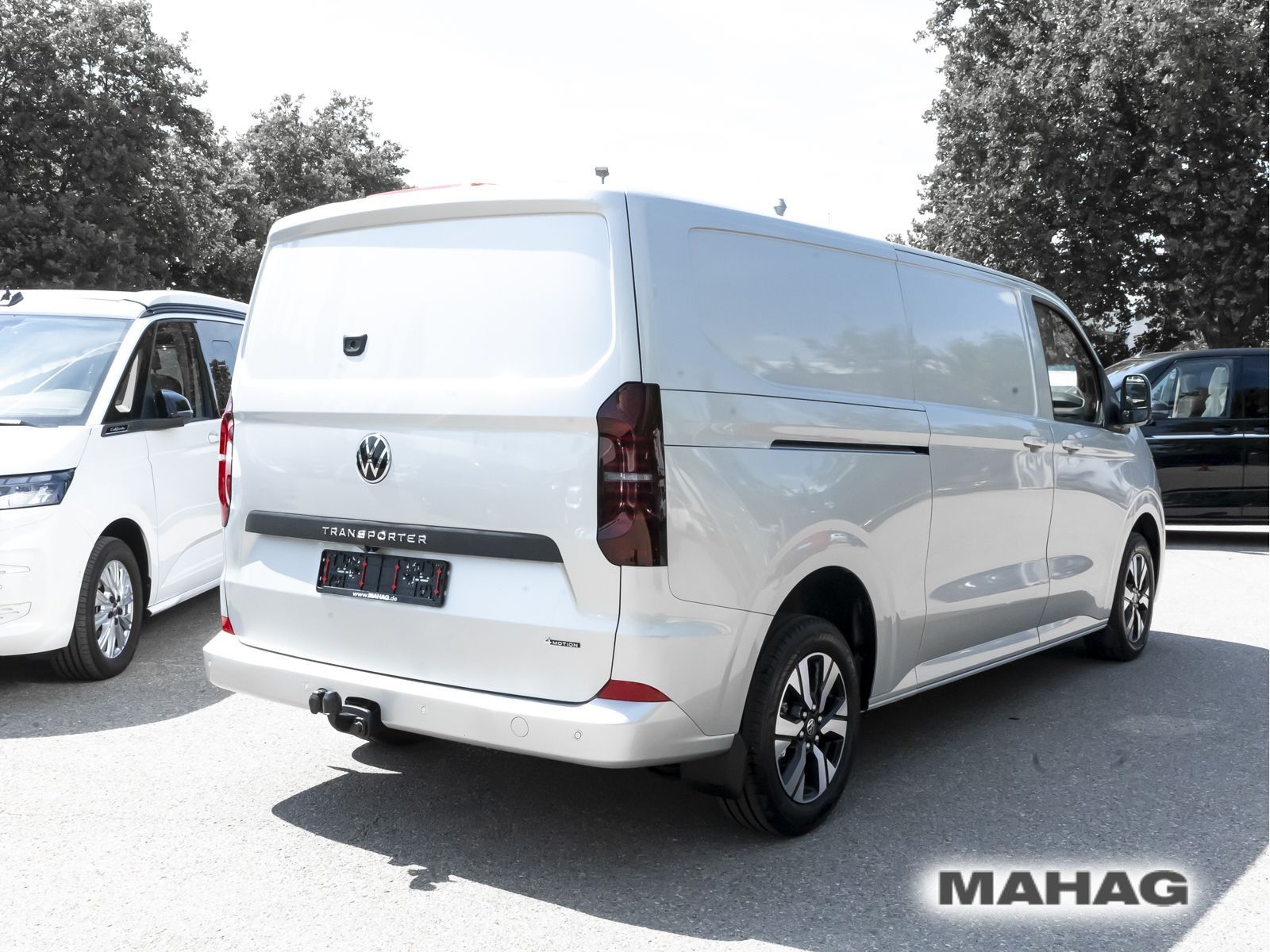 Fahrzeugabbildung Volkswagen Transporter Kasten langer Radstand 4motion 8AG