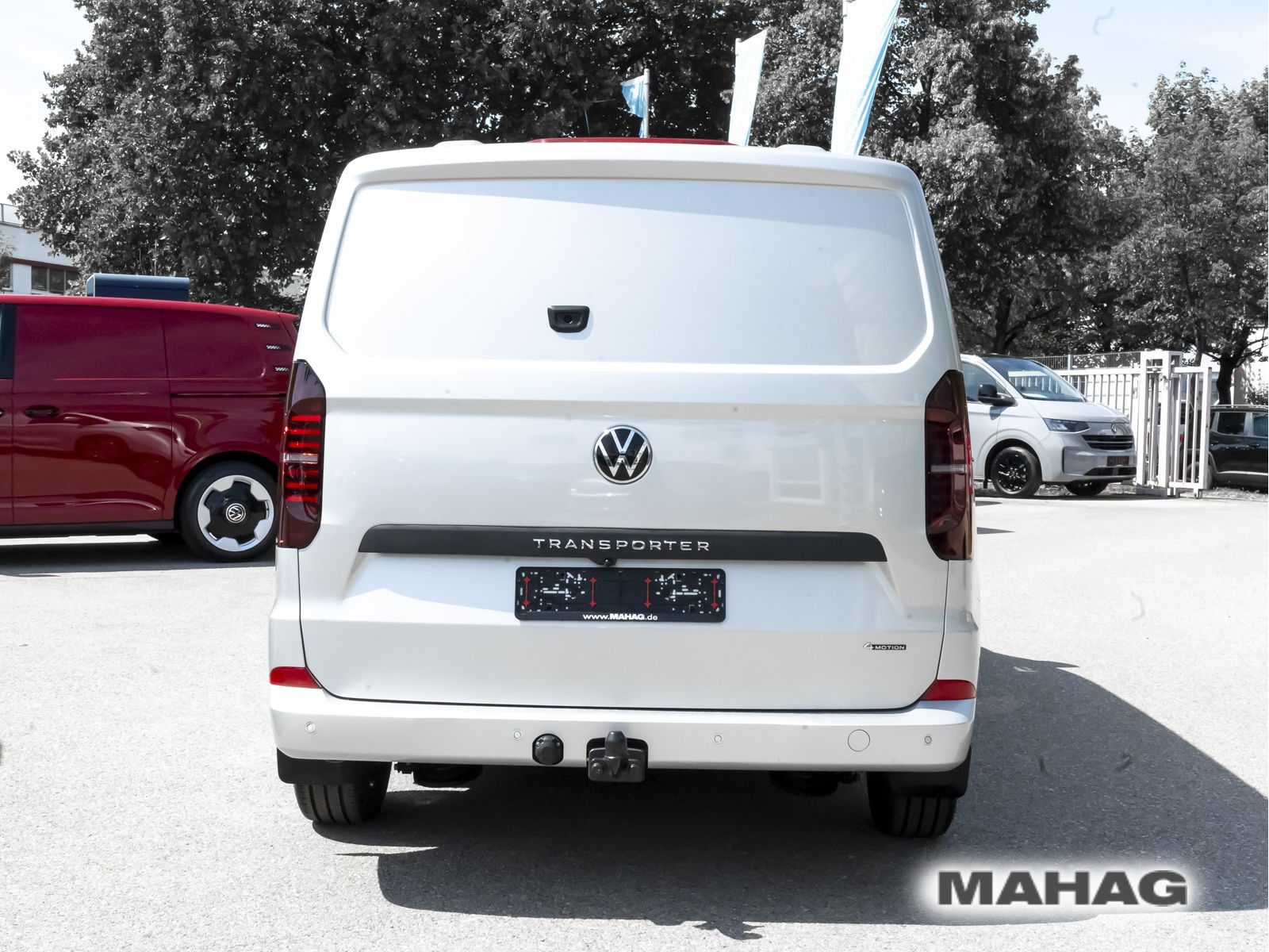 Fahrzeugabbildung Volkswagen Transporter Kasten langer Radstand 4motion 8AG