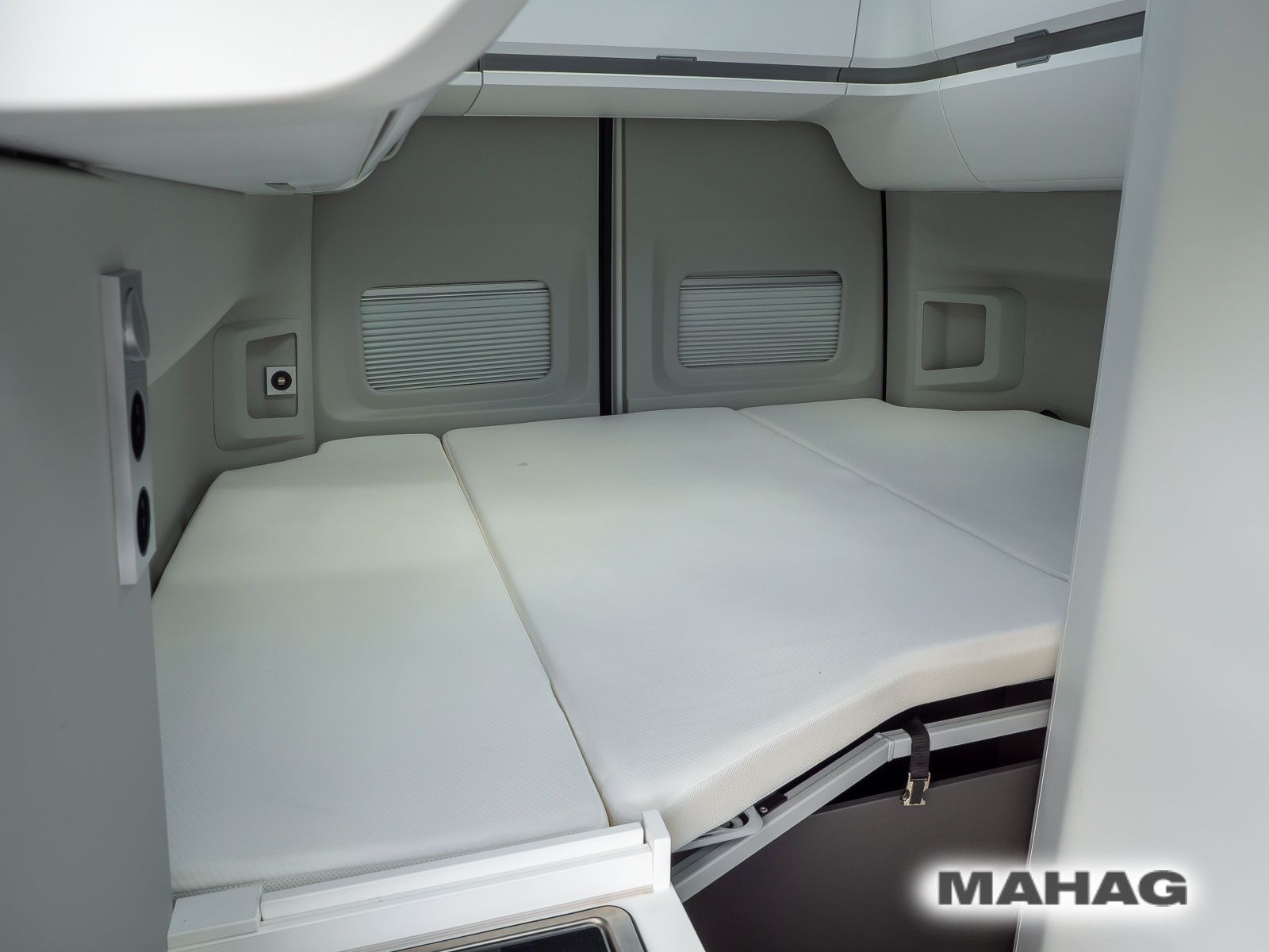 Fahrzeugabbildung Volkswagen Crafter Kasten mittlerer Radstand