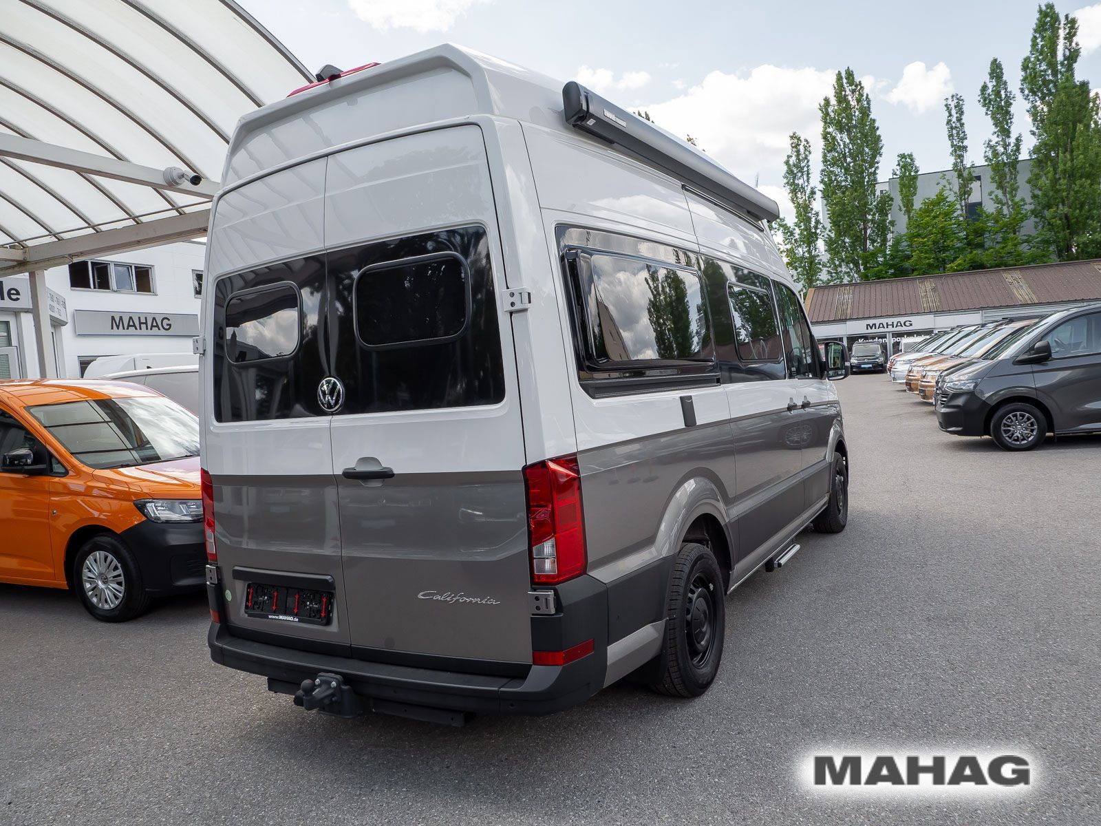 Fahrzeugabbildung Volkswagen Crafter Kasten mittlerer Radstand