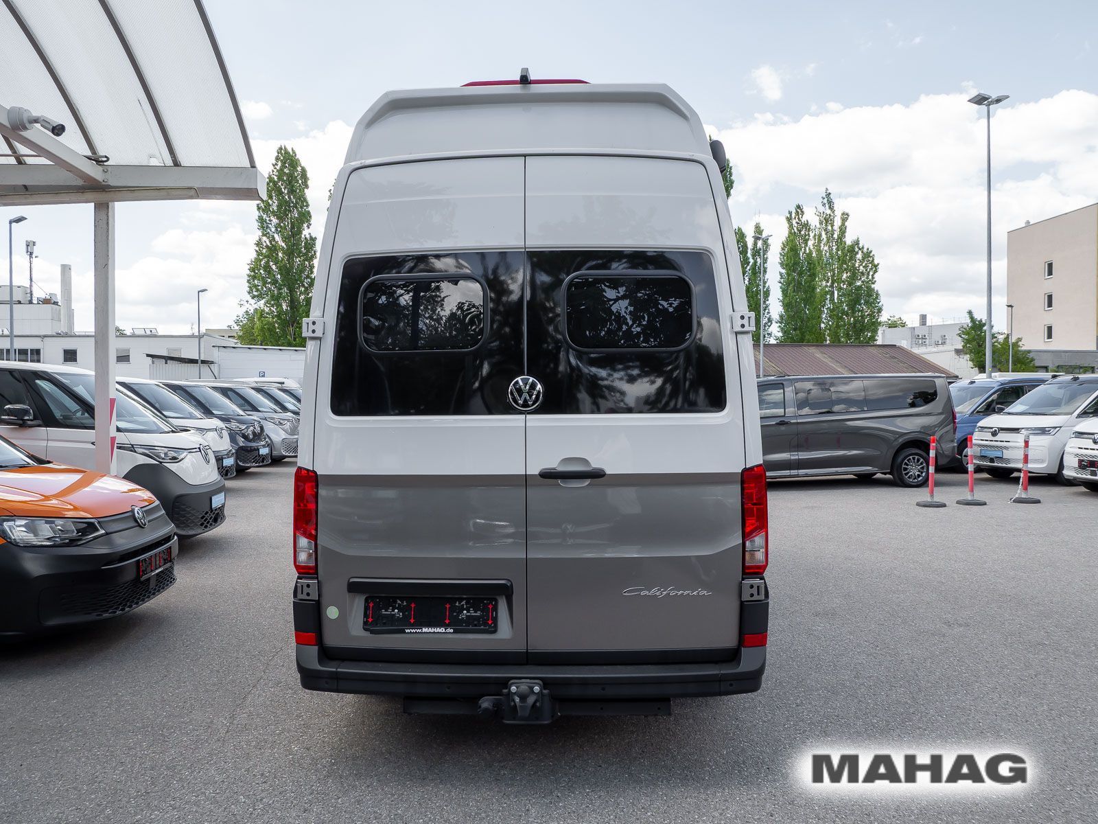 Fahrzeugabbildung Volkswagen Crafter Kasten mittlerer Radstand