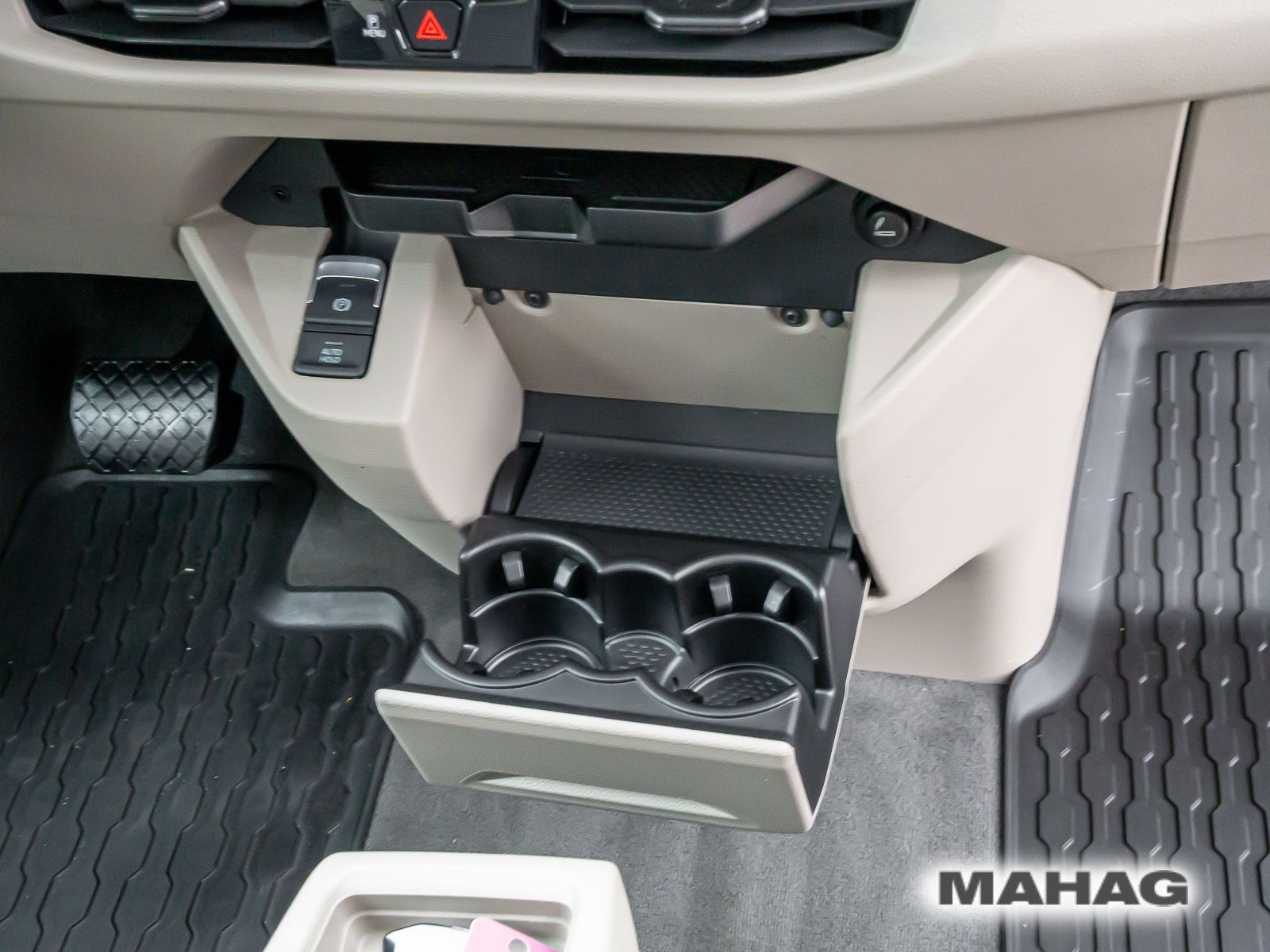Fahrzeugabbildung Volkswagen Multivan Basis-Modell