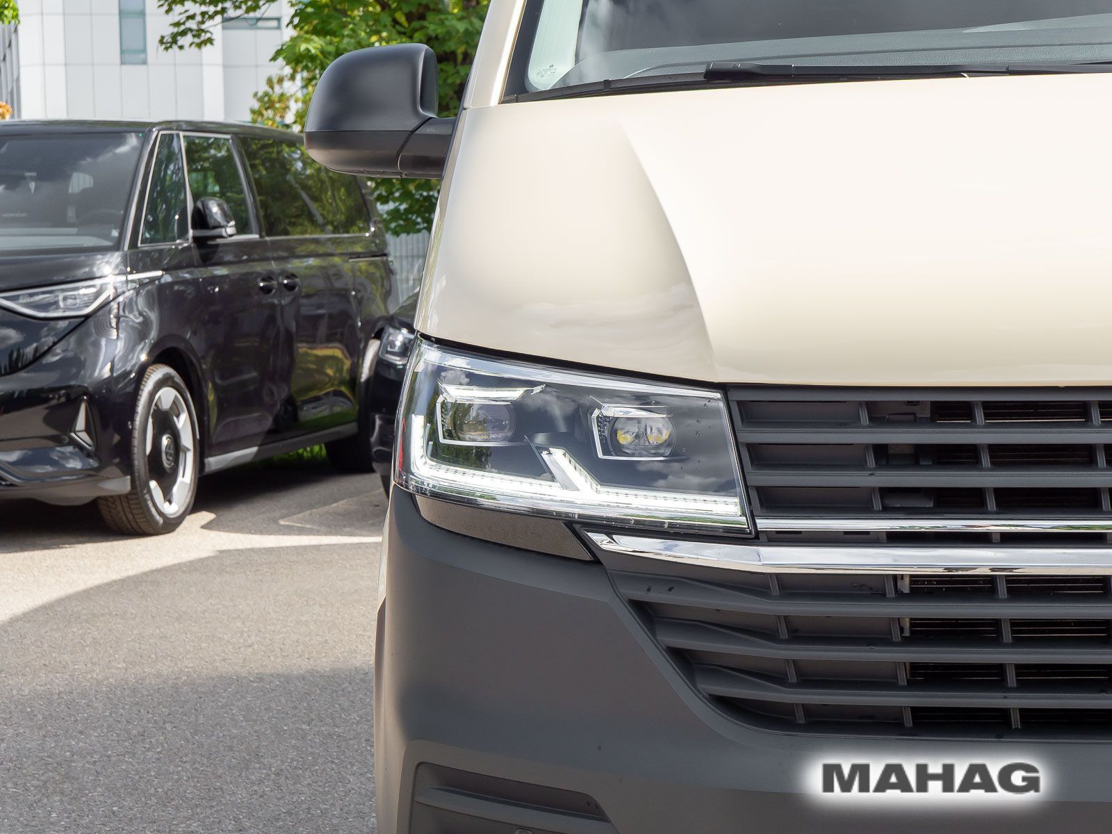 Fahrzeugabbildung Volkswagen T6.1 Kombi langer Radstand TAXI