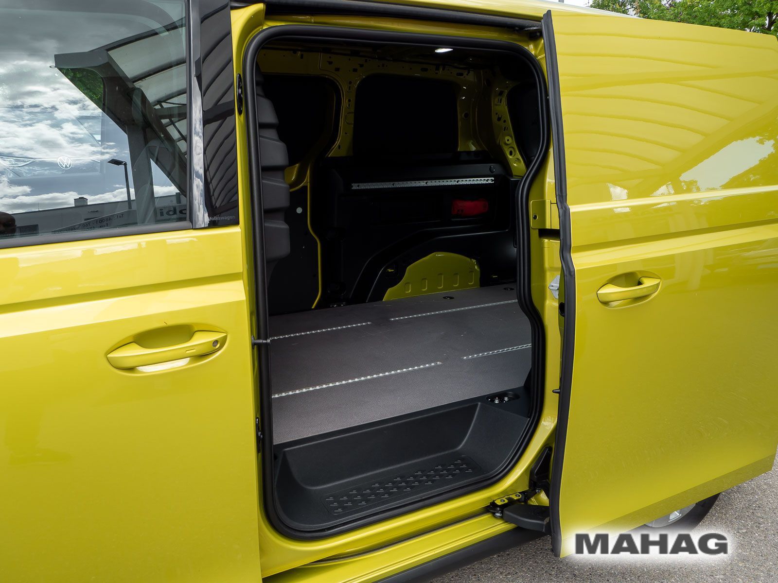 Fahrzeugabbildung Volkswagen ID.Buzz Cargo Basis-Modell