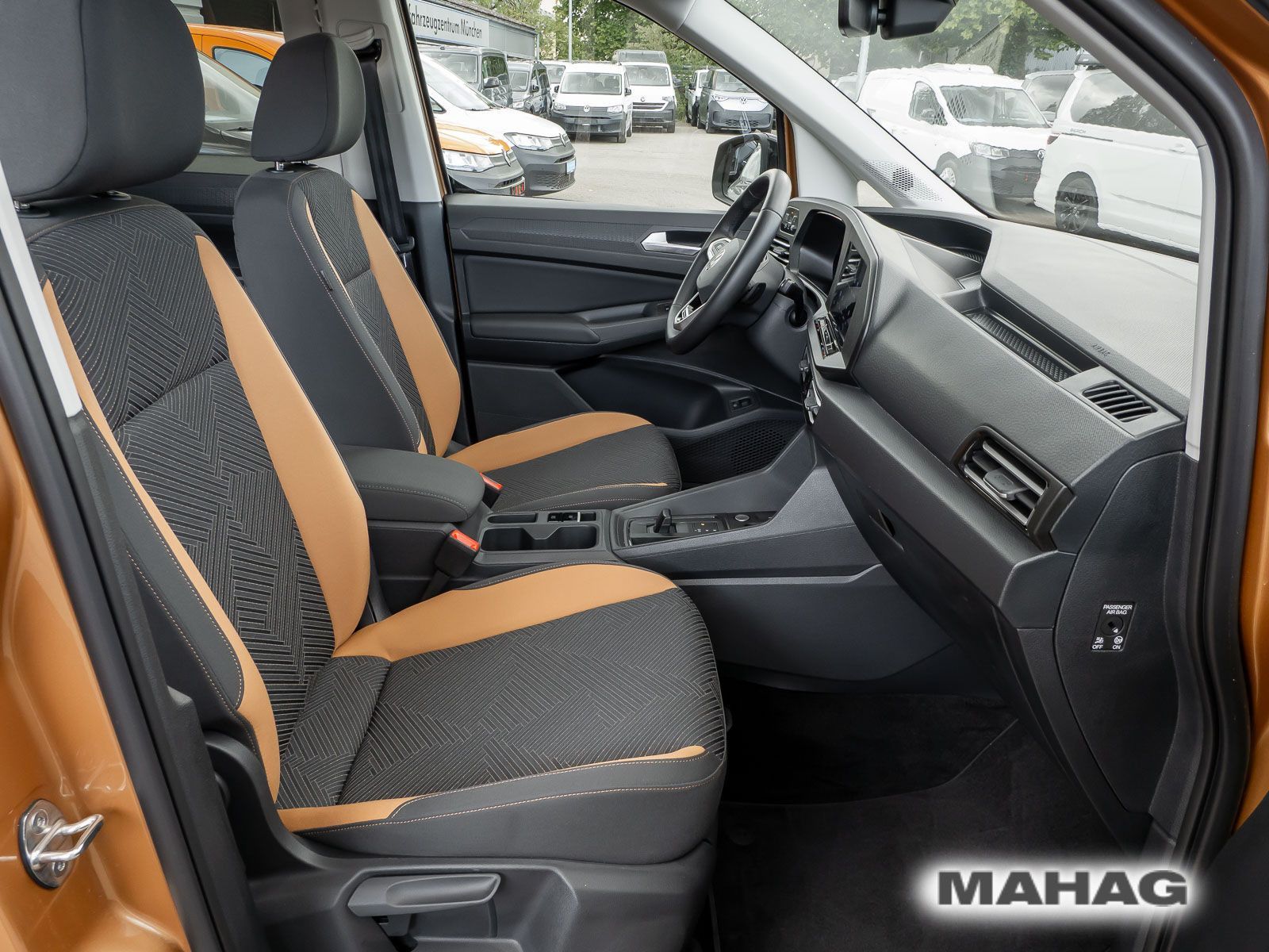 Fahrzeugabbildung Volkswagen Caddy Life Hybrid