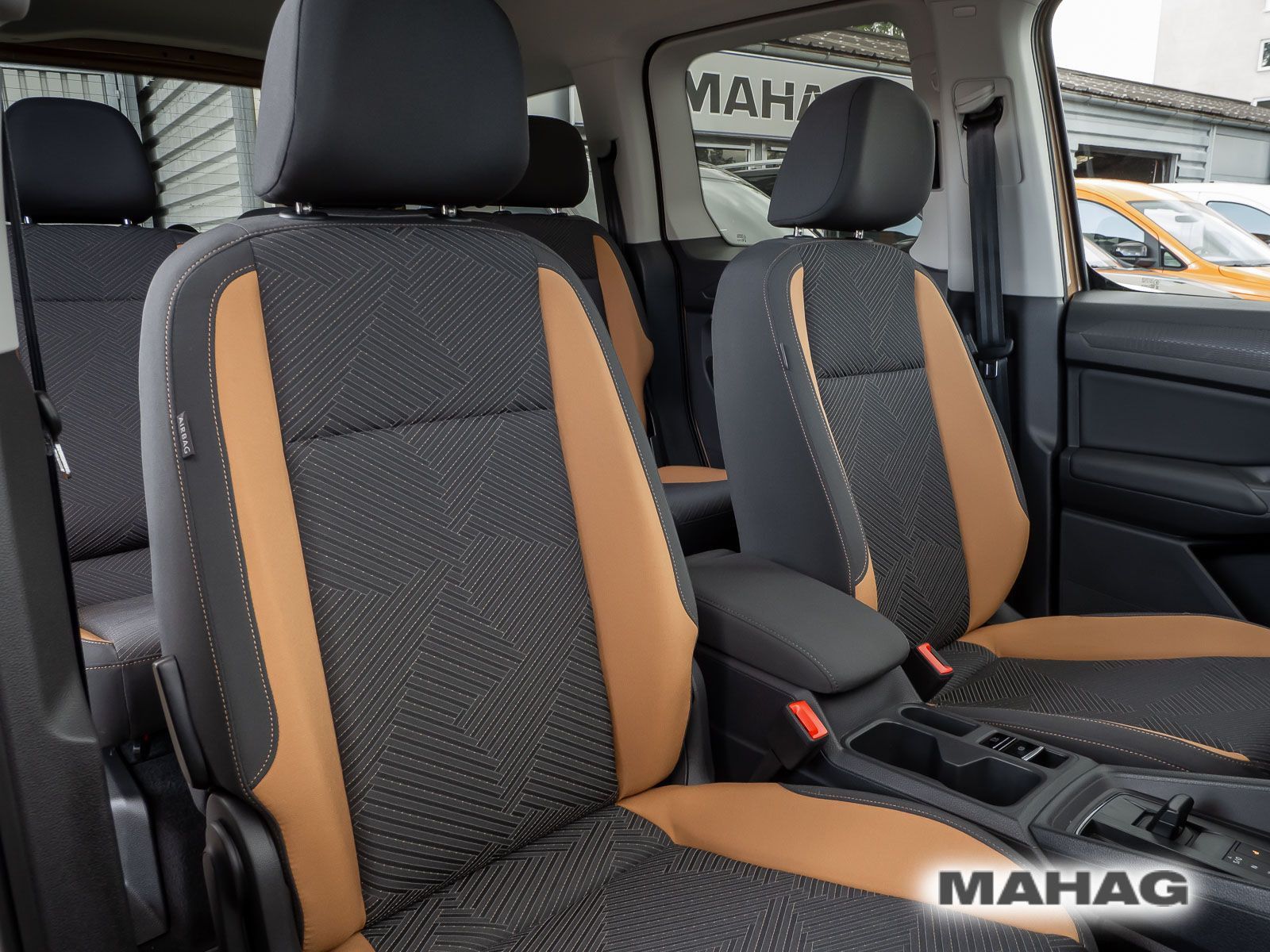 Fahrzeugabbildung Volkswagen Caddy Life Hybrid