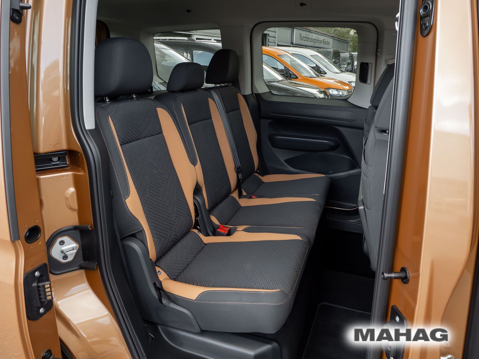 Fahrzeugabbildung Volkswagen Caddy Life Hybrid