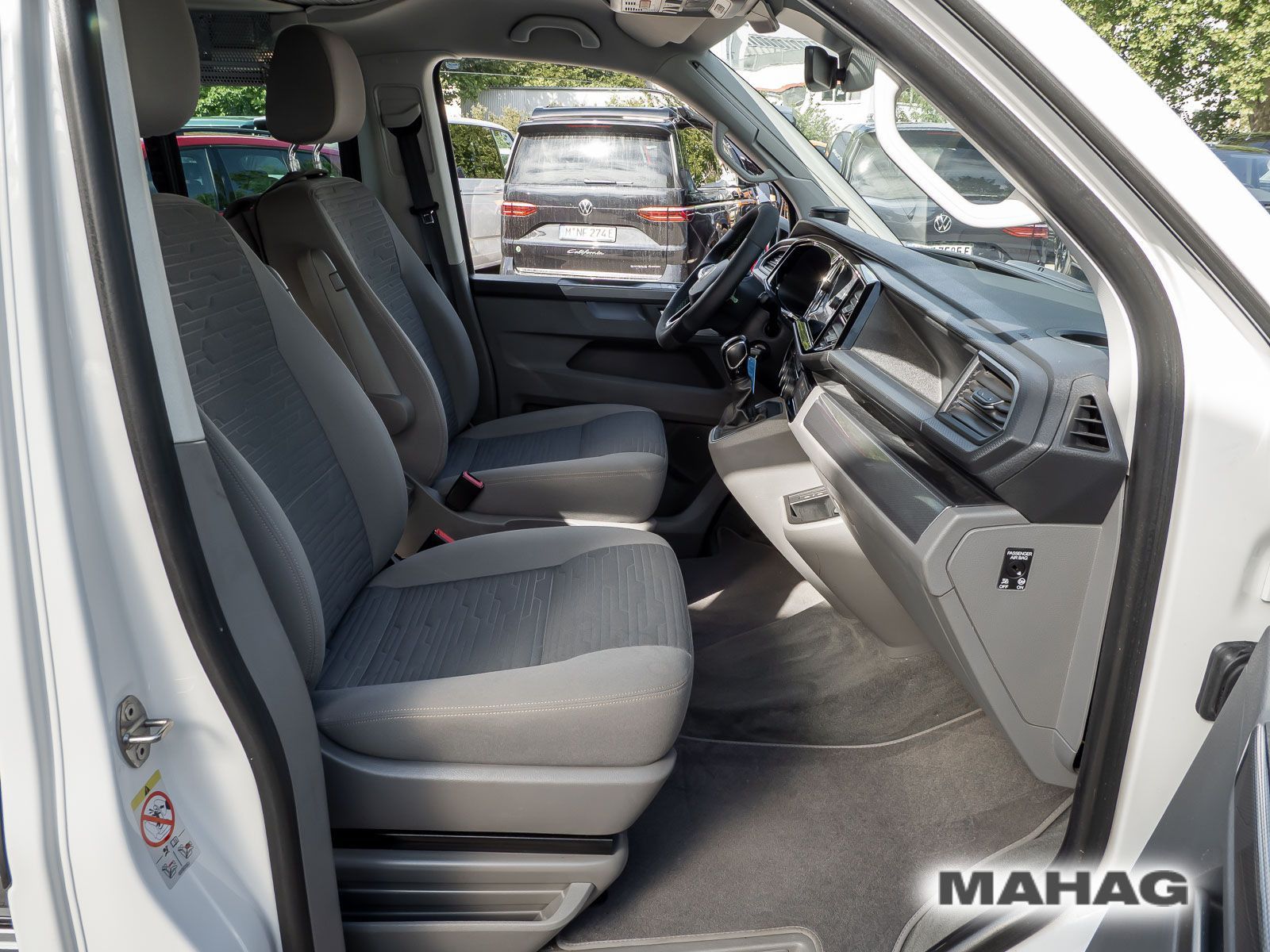 Fahrzeugabbildung Volkswagen T6.1 California Ocean Aufstelldach 2,0 l 110 kW