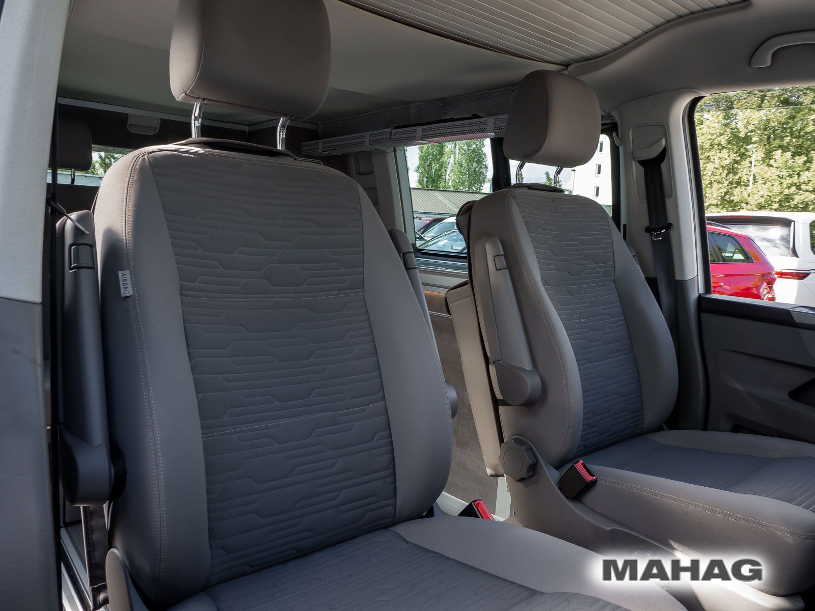 Fahrzeugabbildung Volkswagen T6.1 California Ocean Aufstelldach 2,0 l 110 kW
