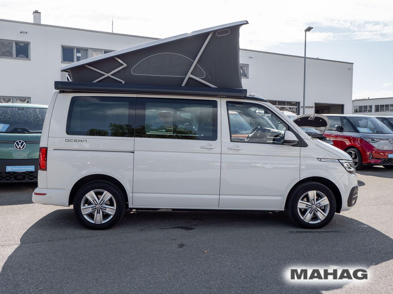 Fahrzeugabbildung Volkswagen T6.1 California Ocean Aufstelldach 2,0 l 110 kW