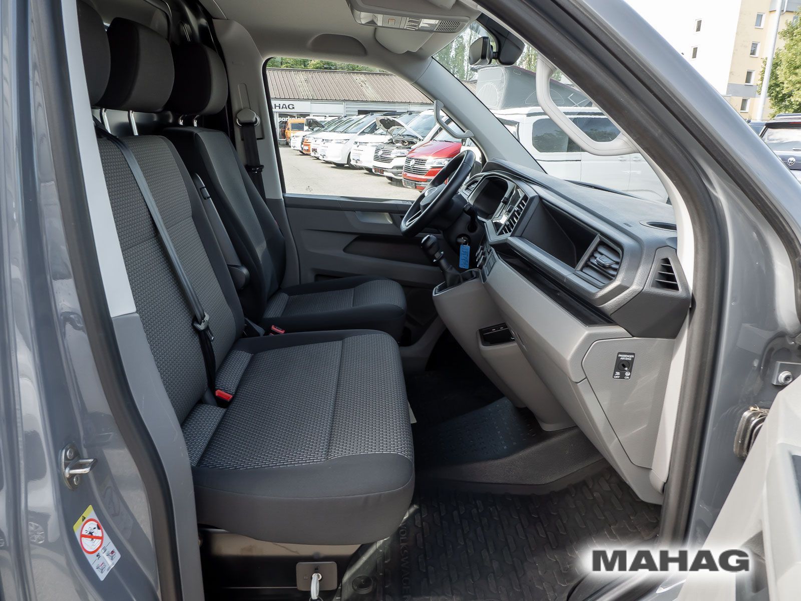 Fahrzeugabbildung Volkswagen T6.1 Kasten 2,0 l 81 kW TDI SCR Frontantrieb 5-G