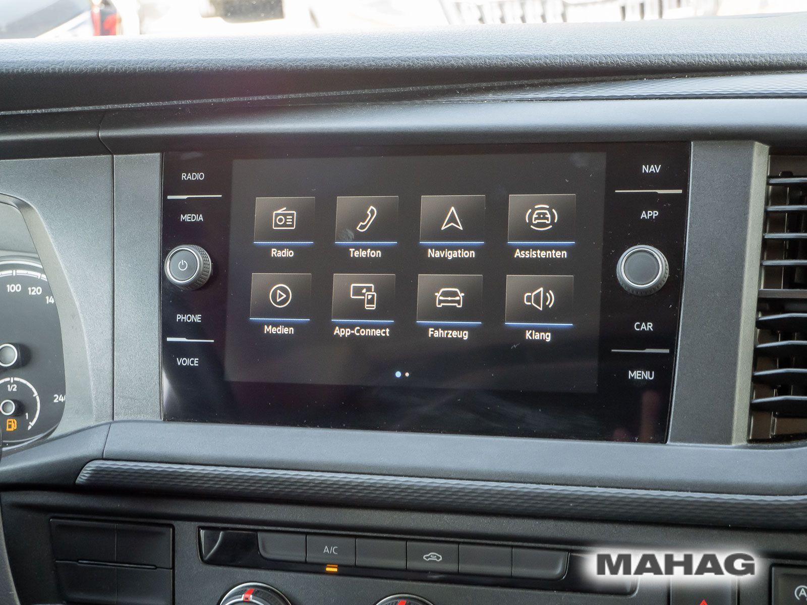 Fahrzeugabbildung Volkswagen T6.1 Kasten 2,0 l 81 kW TDI SCR Frontantrieb 5-G