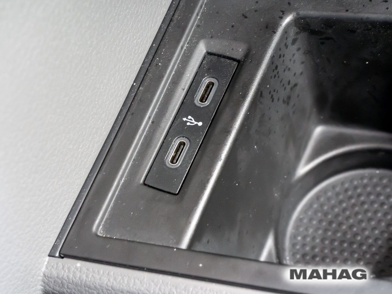 Fahrzeugabbildung Volkswagen T6.1 Kasten 2,0 l 81 kW TDI SCR Frontantrieb 5-G