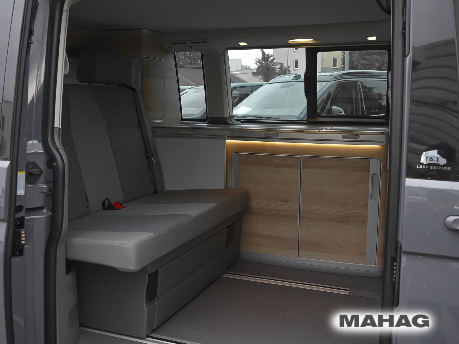 Fahrzeugabbildung Volkswagen T6.1 California Coast Aufstelldach 2,0 l 110 kW