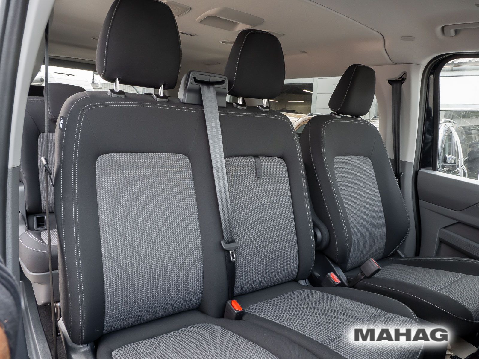 Fahrzeugabbildung Volkswagen Caravelle 2.0 TDI KR