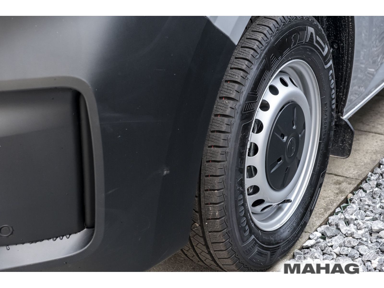 Fahrzeugabbildung Volkswagen Transporter Kasten 2,0 l 110 kW TDI 8-Ga ng Auto