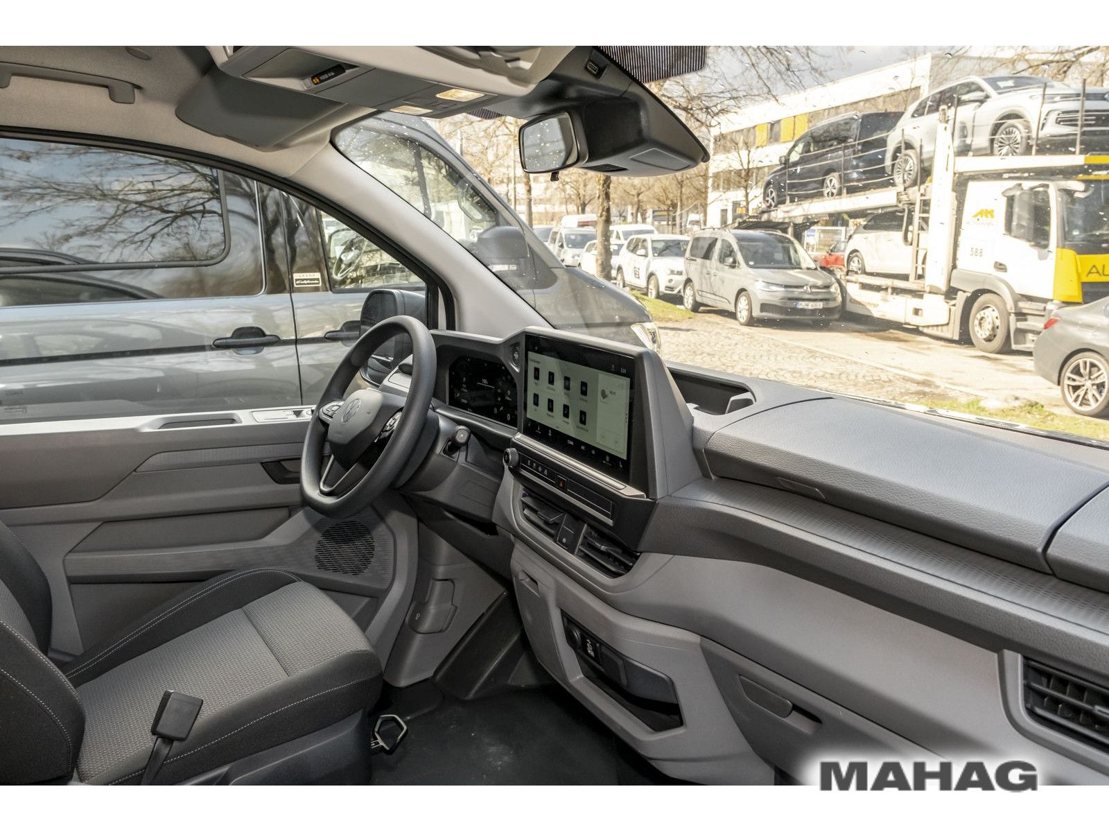 Fahrzeugabbildung Volkswagen Transporter Kasten 2,0 l 110 kW TDI 8-Ga ng Auto