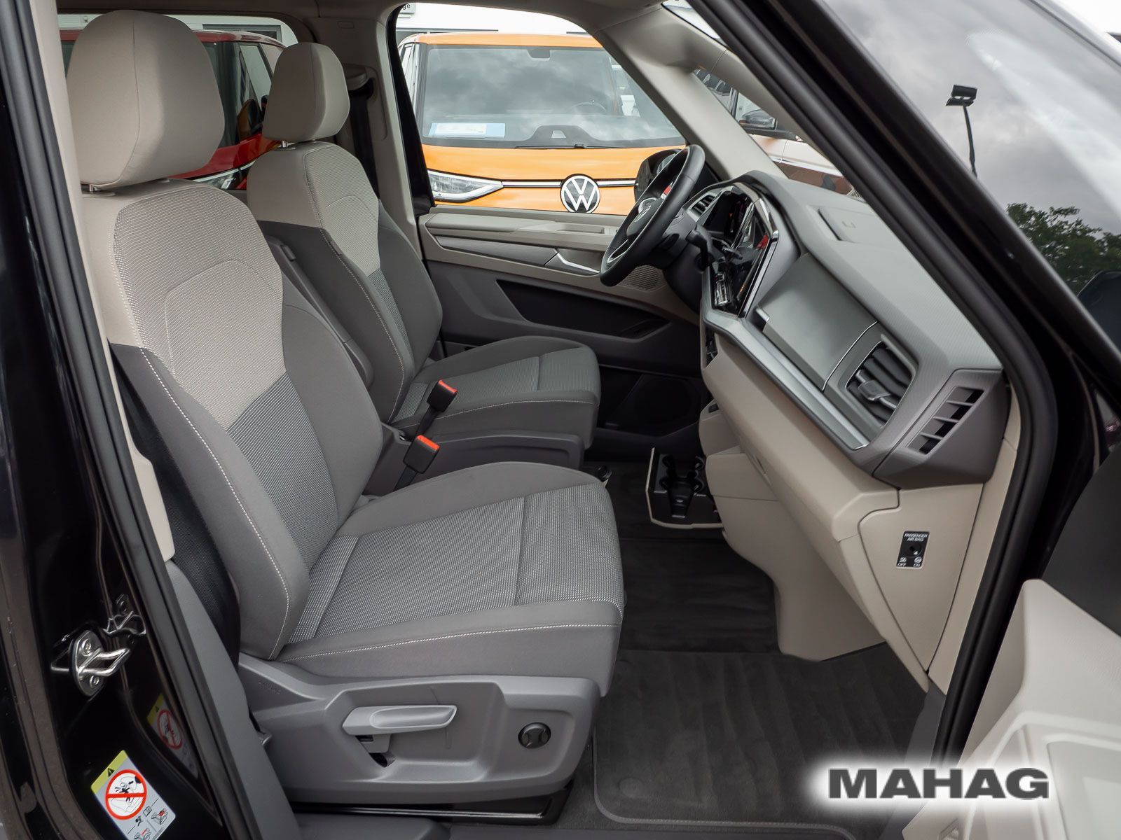 Fahrzeugabbildung Volkswagen Multivan Langversion Life