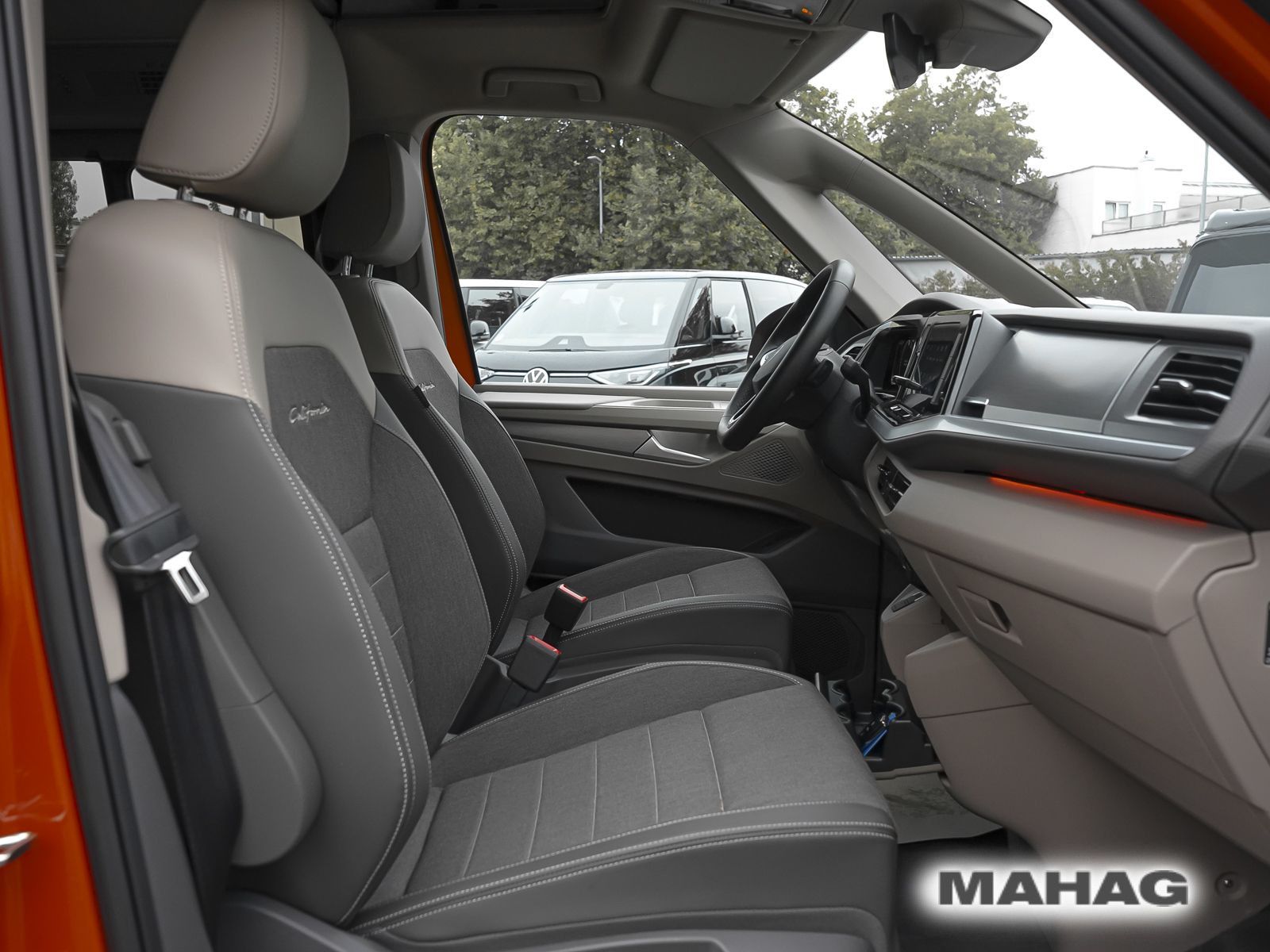 Fahrzeugabbildung Volkswagen California Ocean Hybrid 4Motion
