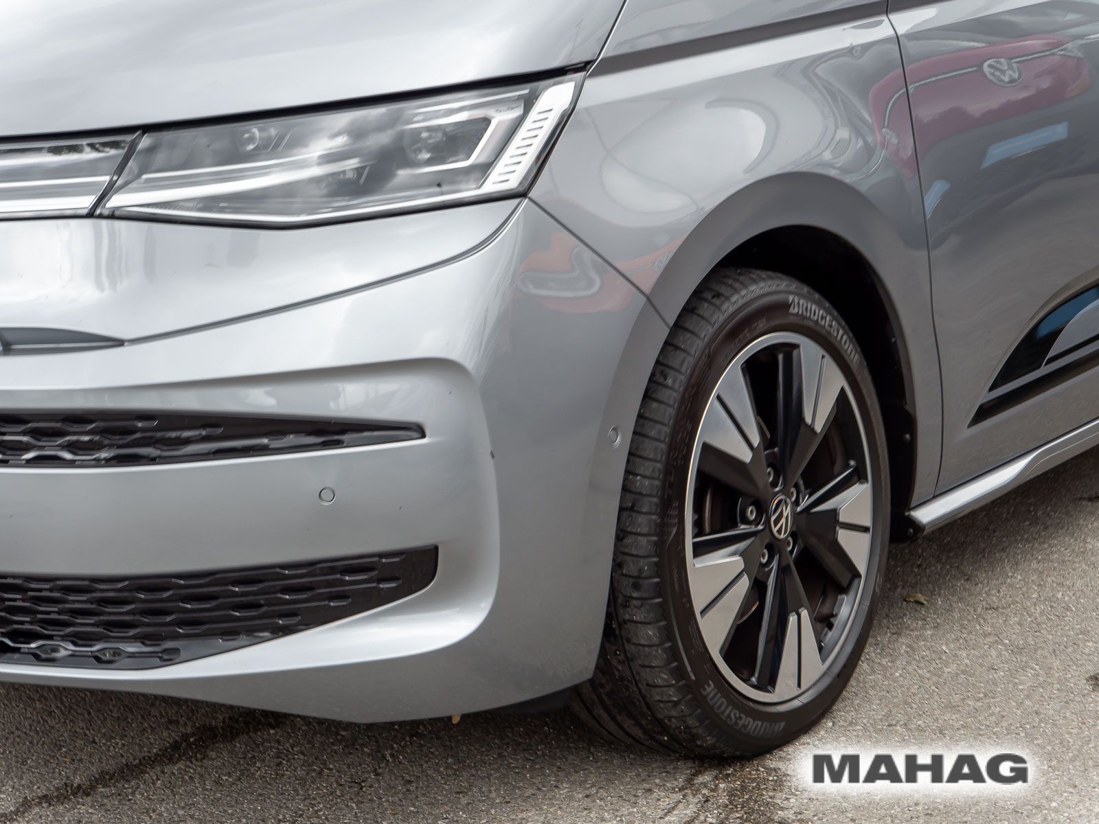 Fahrzeugabbildung Volkswagen Multivan Life 2,0 l 150 kW TSI OPF 7-Gang-DSG Ra