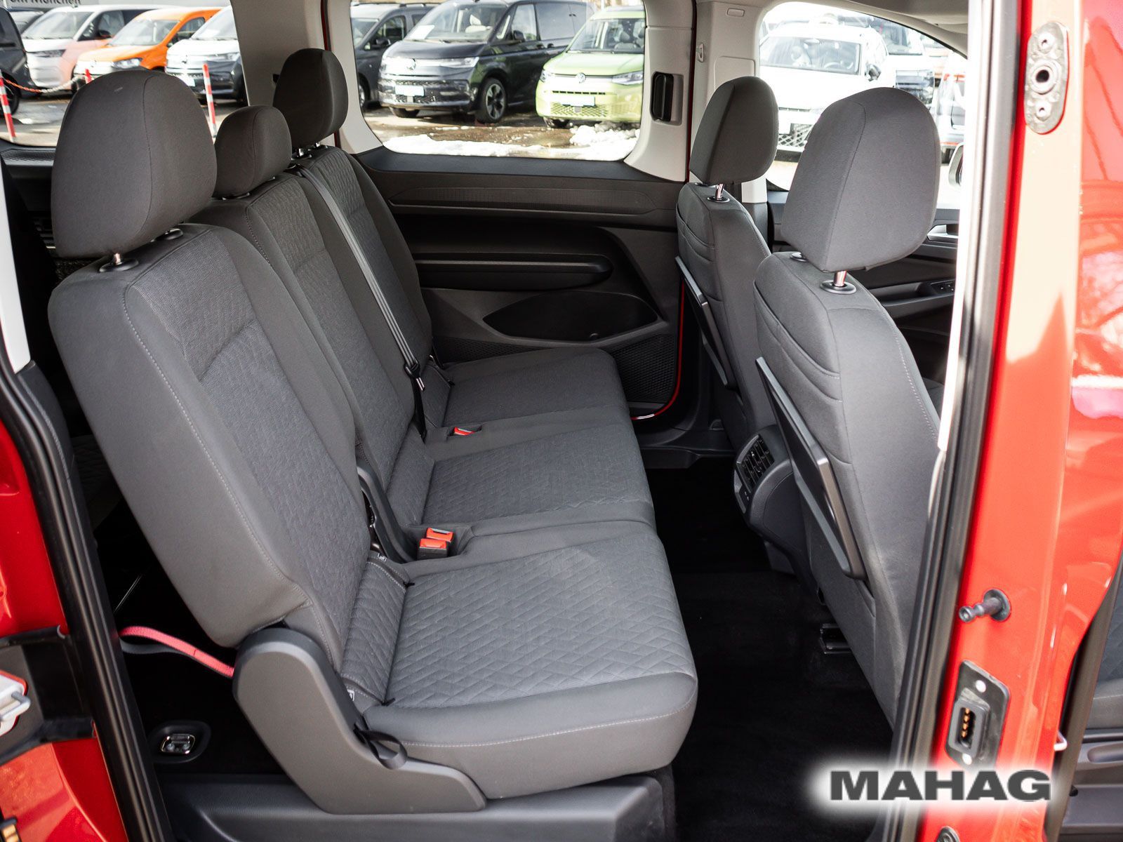 Fahrzeugabbildung Volkswagen Caddy Maxi Life 7-Sitzer 1,5 l 85 kW TSI Edition
