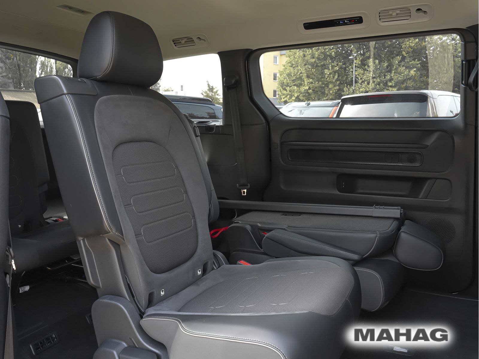 Fahrzeugabbildung Volkswagen ID.Buzz Pro langer Radstand 210 kW (286 PS) Heck