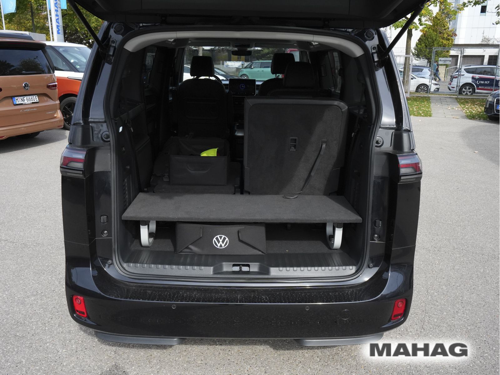 Fahrzeugabbildung Volkswagen ID.Buzz Pro langer Radstand 210 kW (286 PS) Heck