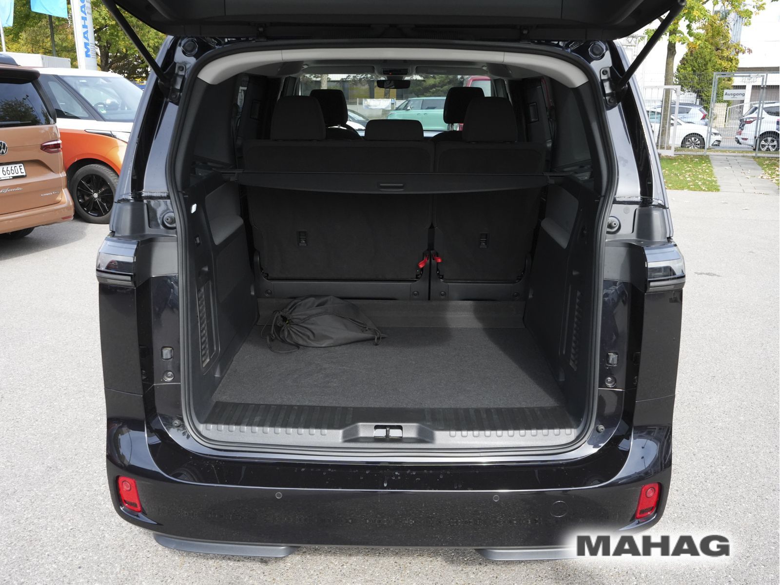 Fahrzeugabbildung Volkswagen ID.Buzz Pro kurzer Radstand 210 kW (286 PS) Heck
