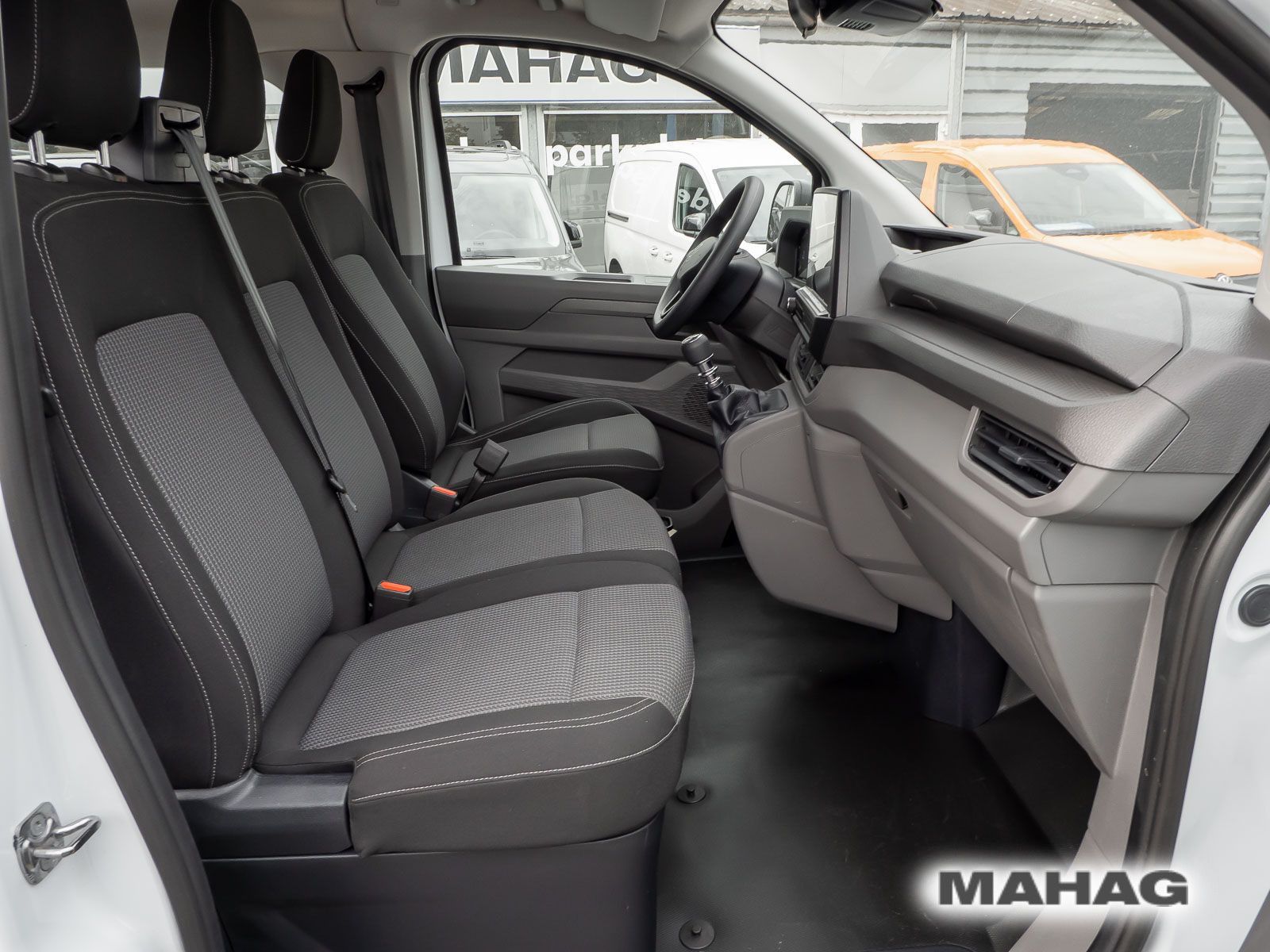 Fahrzeugabbildung Volkswagen Transporter Kombi kurzer Radstand