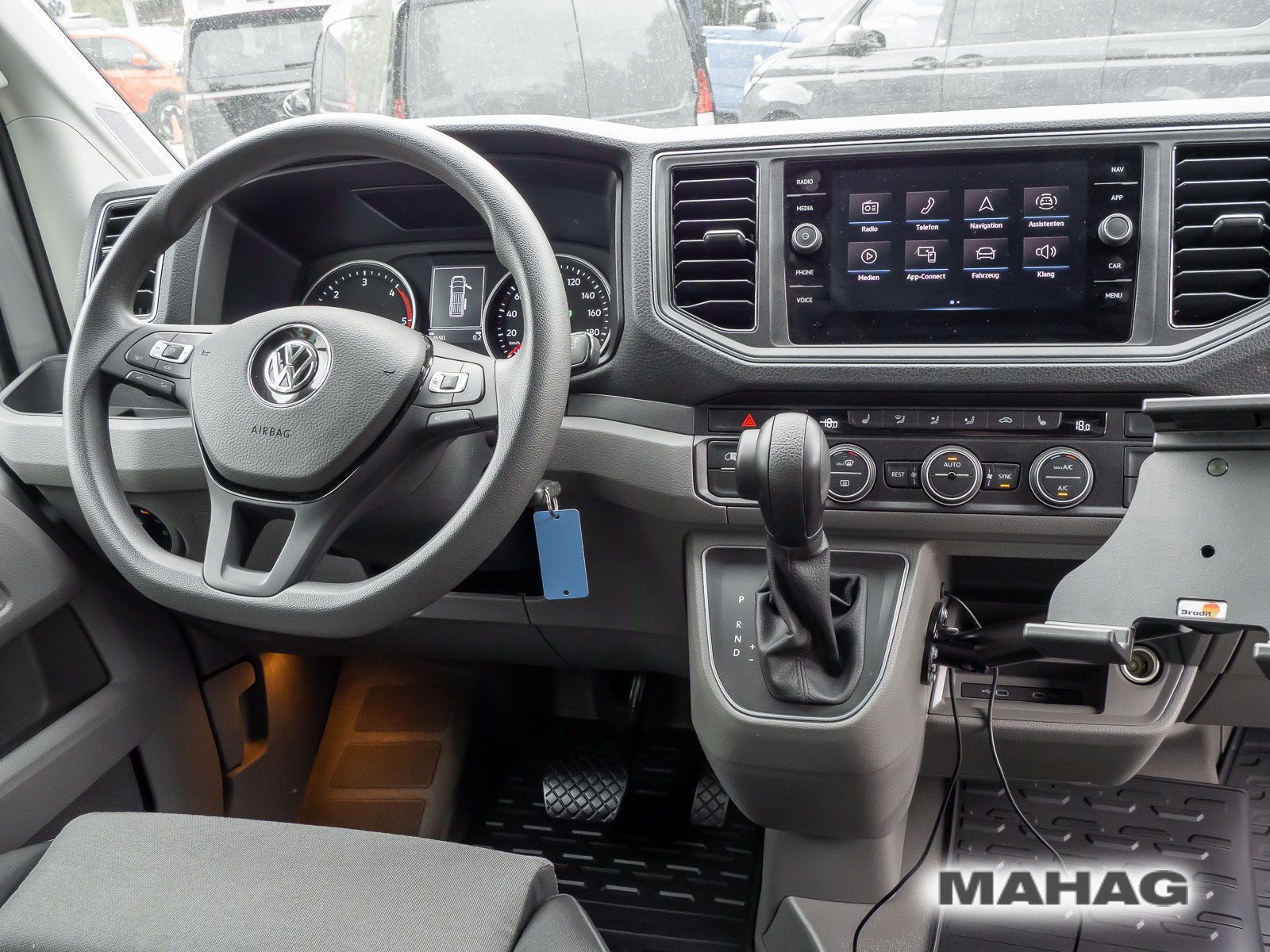 Fahrzeugabbildung Volkswagen Crafter 35 Kasten 2,0 l 130 kW Frontantrieb 8-Ga