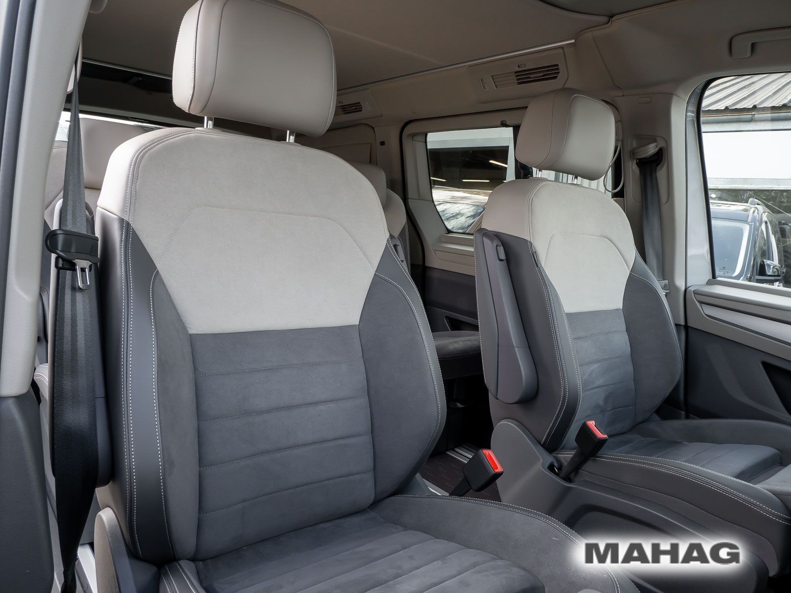 Fahrzeugabbildung Volkswagen California Beach Camper Hybrid 4Motion
