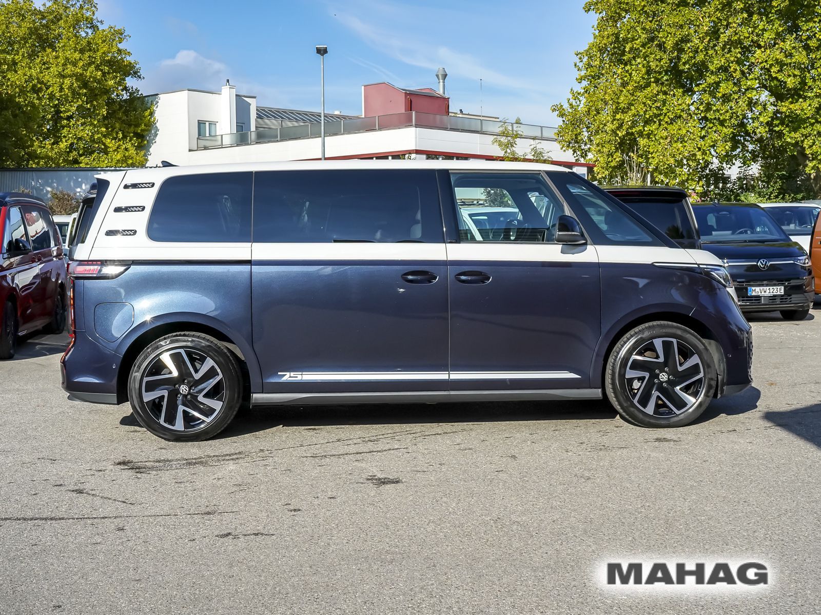 Fahrzeugabbildung Volkswagen ID.Buzz Pro LR 75 Jahre Edition