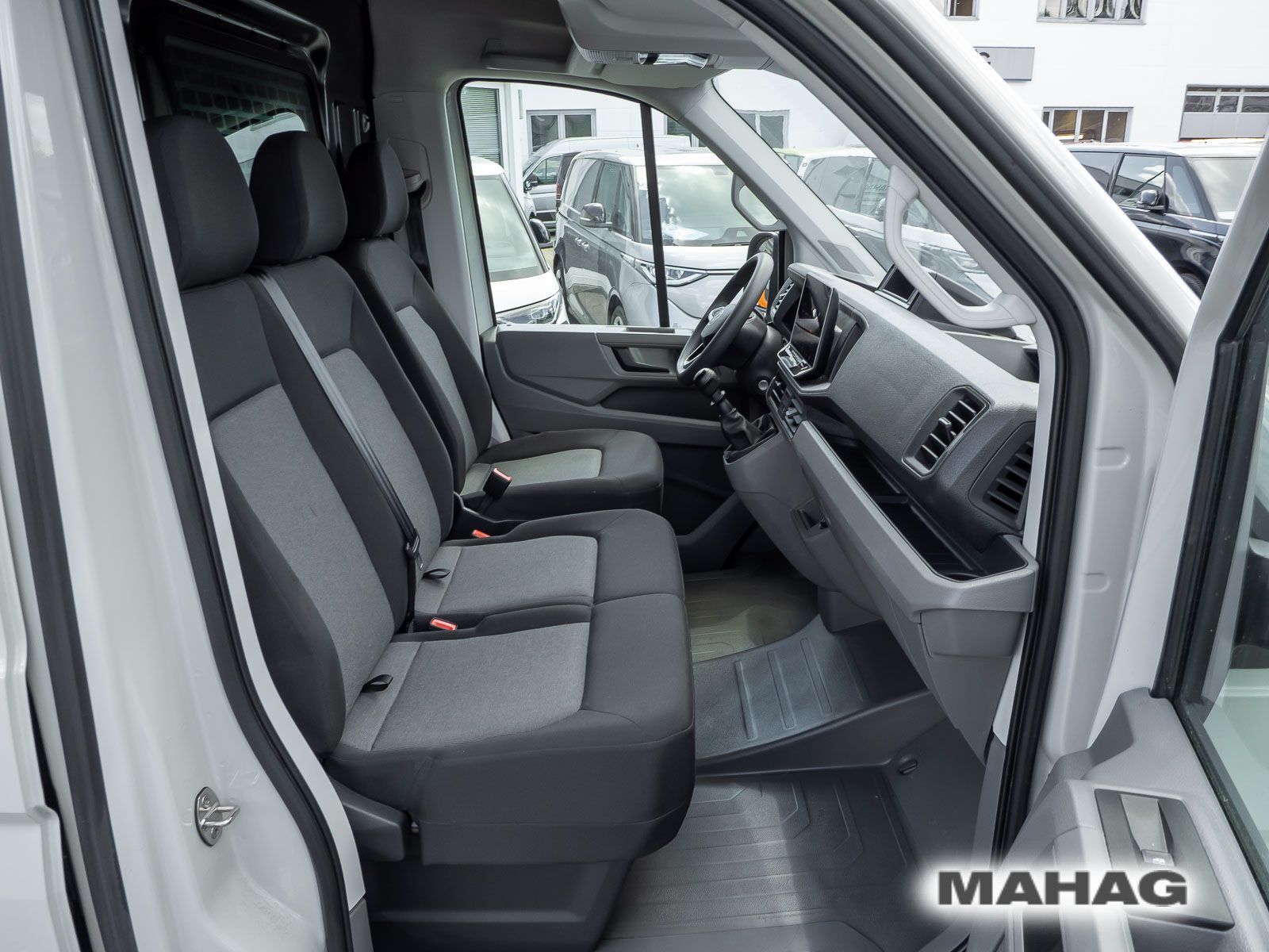 Fahrzeugabbildung Volkswagen Crafter Kasten mittlerer Radstand