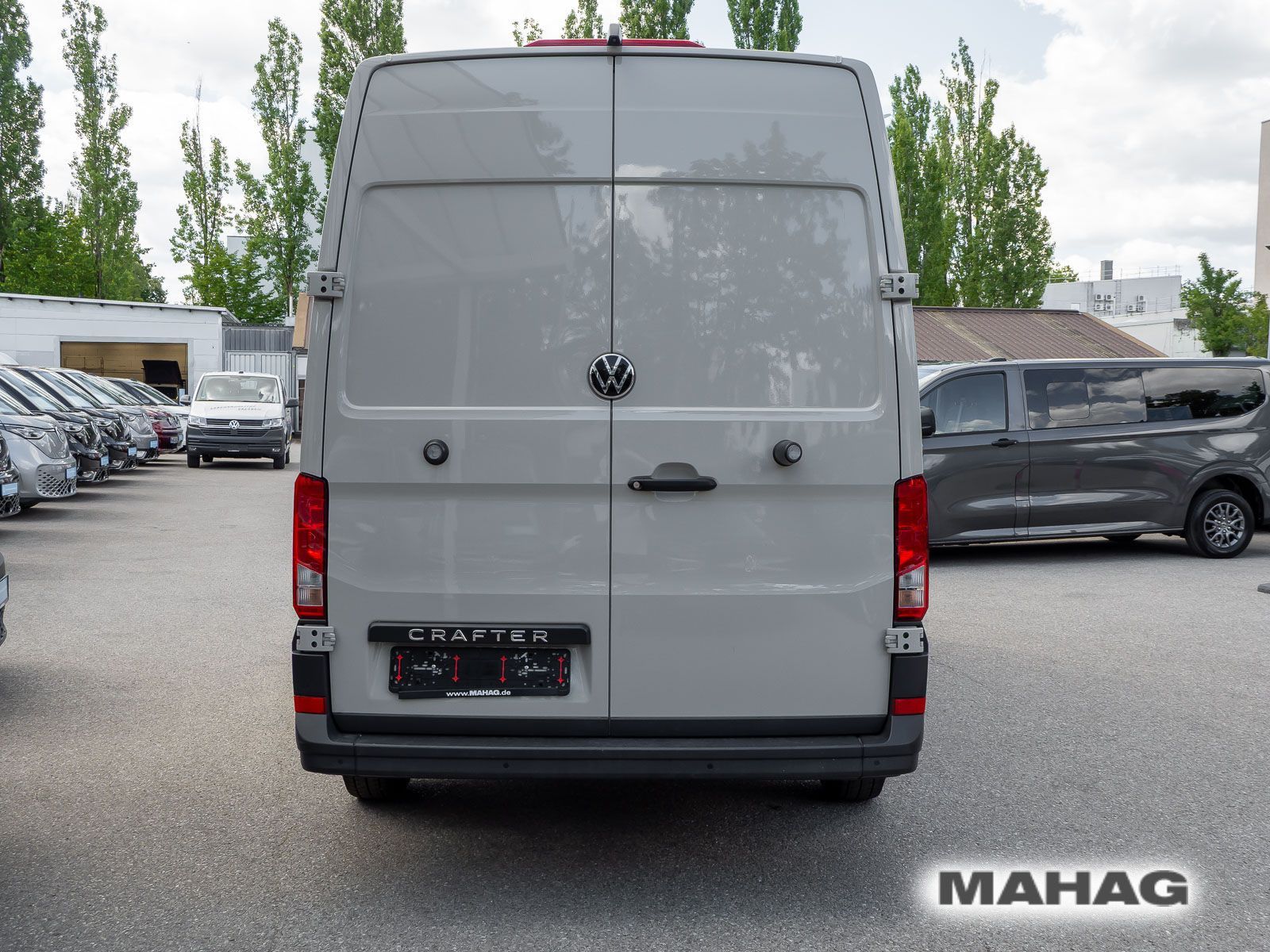 Fahrzeugabbildung Volkswagen Crafter Kasten mittlerer Radstand