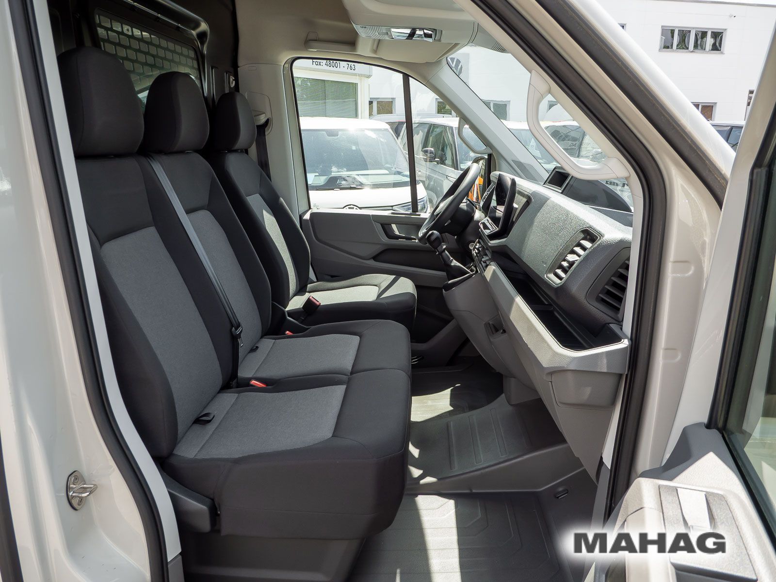 Fahrzeugabbildung Volkswagen Crafter Kasten mittlerer Radstand