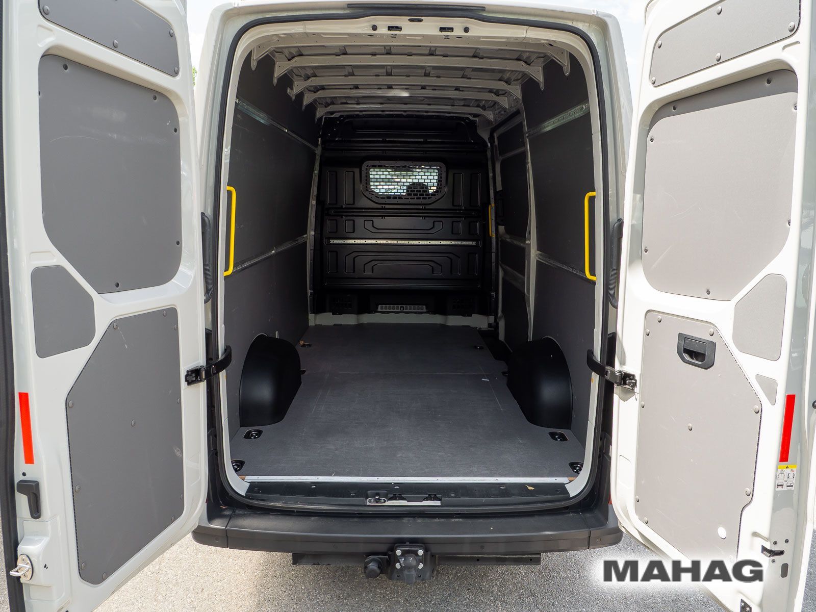 Fahrzeugabbildung Volkswagen Crafter Kasten mittlerer Radstand