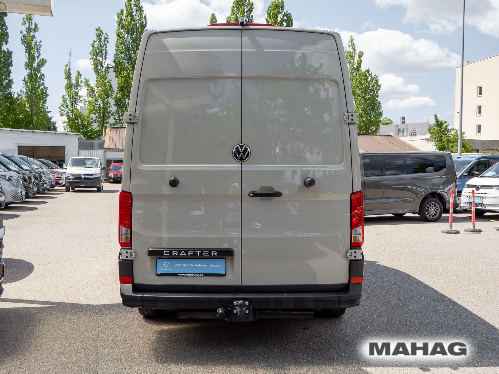 Fahrzeugabbildung Volkswagen Crafter Kasten mittlerer Radstand